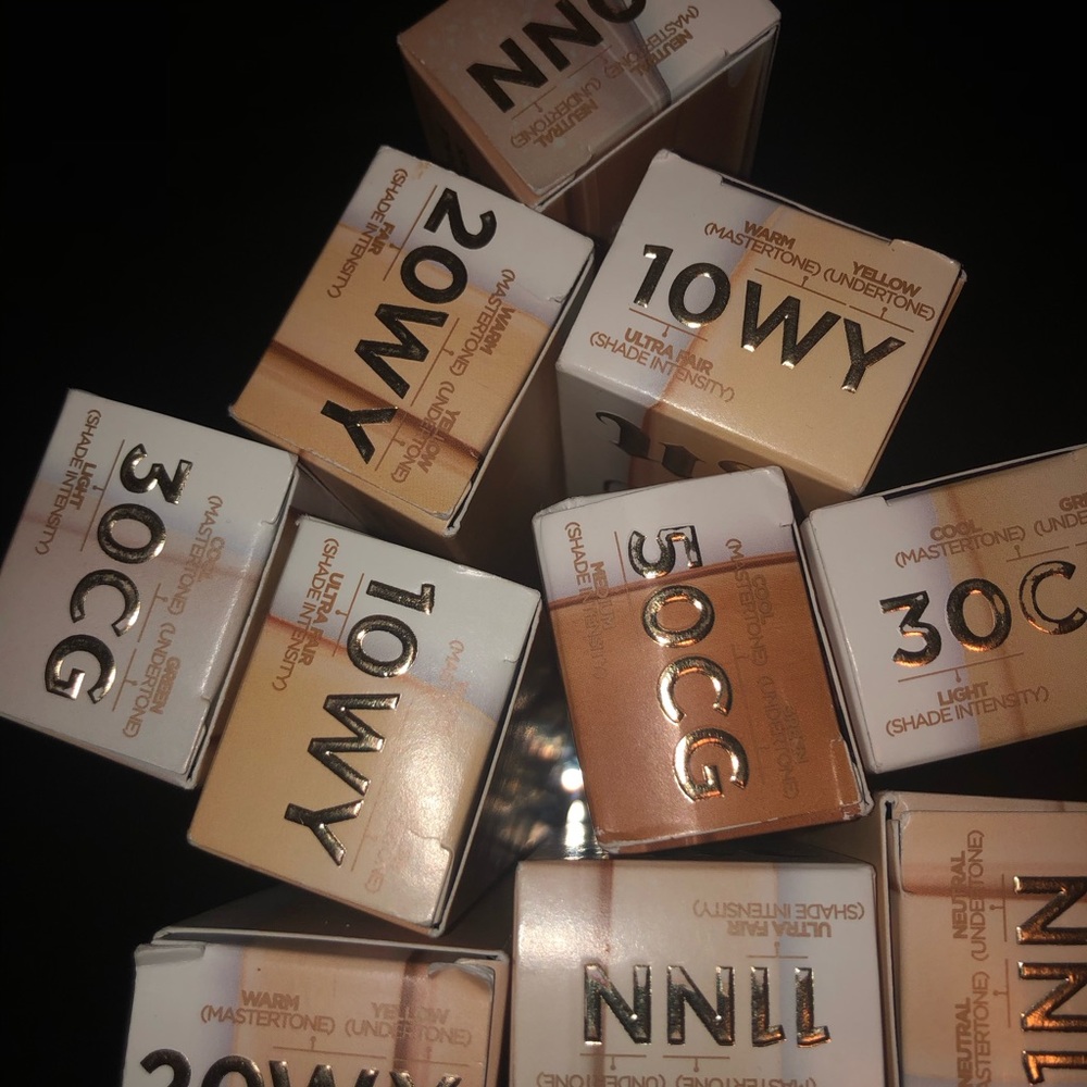 Urban Decay Stay Naked liquid foundation. Found at Sephora. Great deal!!! - Picture 2 of 4